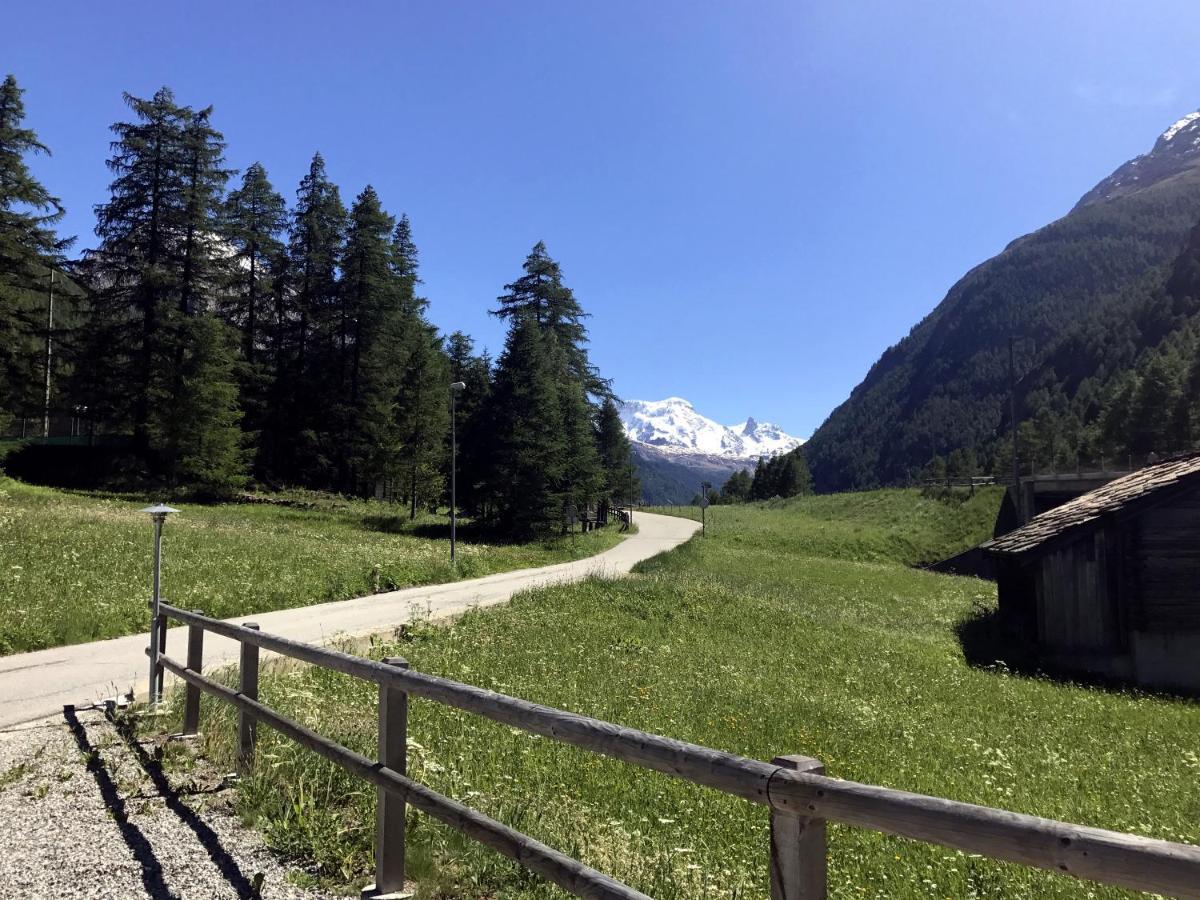 B&B Matterhorn Golf Ранда Экстерьер фото