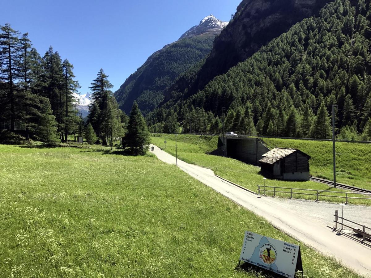 B&B Matterhorn Golf Ранда Экстерьер фото